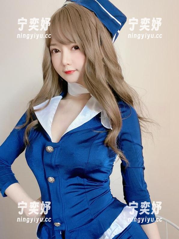 51酱 当51酱遇上OL,定制作品就像随意的咖啡,香醇又独特