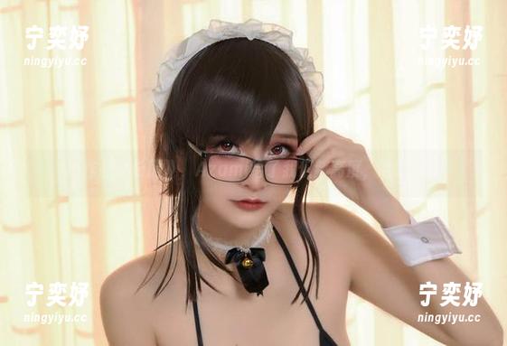 Azami 作品《长腿》,Azami给了我们新高度,哈哈!