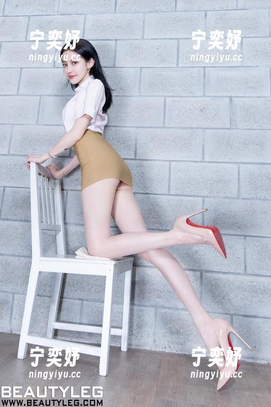 Beautyleg-孟瑤 Beautyleg - 原图在线,孟瑤的红裙要不要给101个理由去心动!
