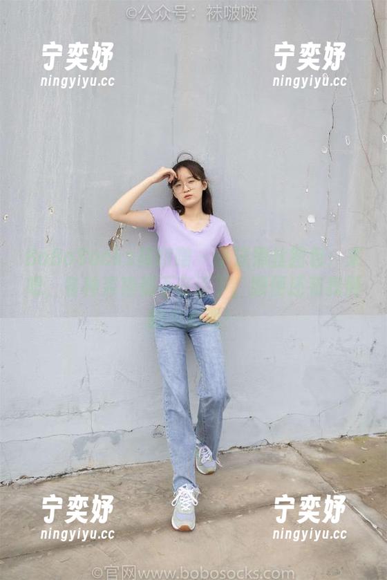 BoBoSocks袜啵啵-小沫 BoBoSocks袜啵啵 - 小沫黑丝图包:来吧,各种姿势都不在话下,顺便还有我俩的内心戏!
