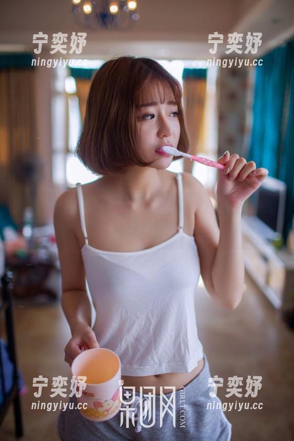 GIRLT果团网-陈雅漫 GIRLT果团网 - 不一样的教室,陈雅漫的私拍原图,萌点和尴尬一抢而光!