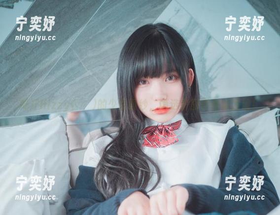 揭开Hizzy(히지)的少女面纱，精选套图等你来发现！
