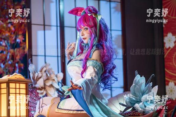KANEKO咔喵 追随KANEKO咔喵的美脚足迹,写真集分享之旅,让我想起踩到沙子和水的不安。