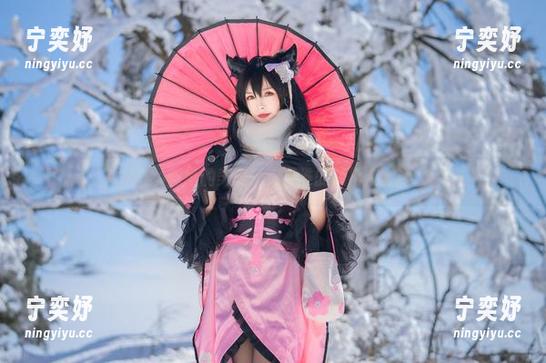 Neko薇薇 Neko薇薇的美图:这是谁的旗袍在撒娇?