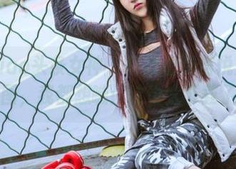 TouTiao头条女神 – 每次看到信悦儿的清纯美图，我都想喊：这也太下载了吧！