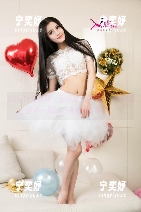 UGirls尤果网 - 于梓馨天台写真，免费体验不一样的‘高处不胜寒’！