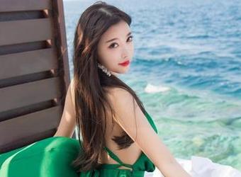 XIAOYU语画界 – Miko酱吖的新制服写真集，下载后才能真正理解哇！