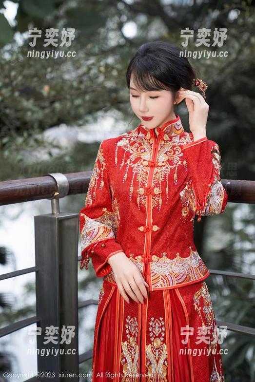 Xiuren秀人网-张思允Nice Xiuren秀人网 - 应付老板的绝招:张思允Nice以美图分享职业装,只为多见几颜值!