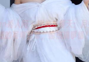 Xiuren秀人网 – 短裤与夏天：月野兔美妞的写真日常，偷热搞事情！