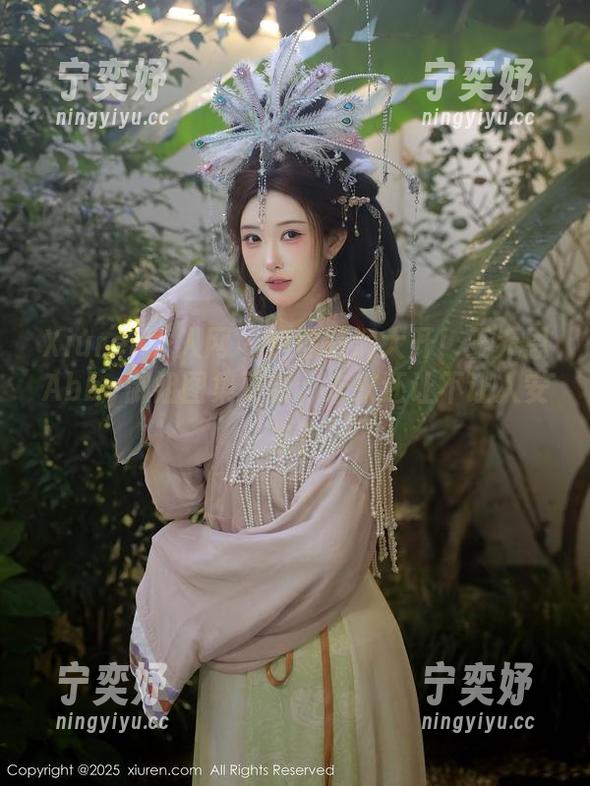 Xiuren秀人网 - 包你脑洞大开！王乔恩Abby御姐图集更新，未来还让不让人安生？