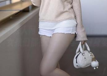 Xiuren秀人网 – 王馨瑶Yanni和她的美图，女孩们都在拼命偷学的好身姿！