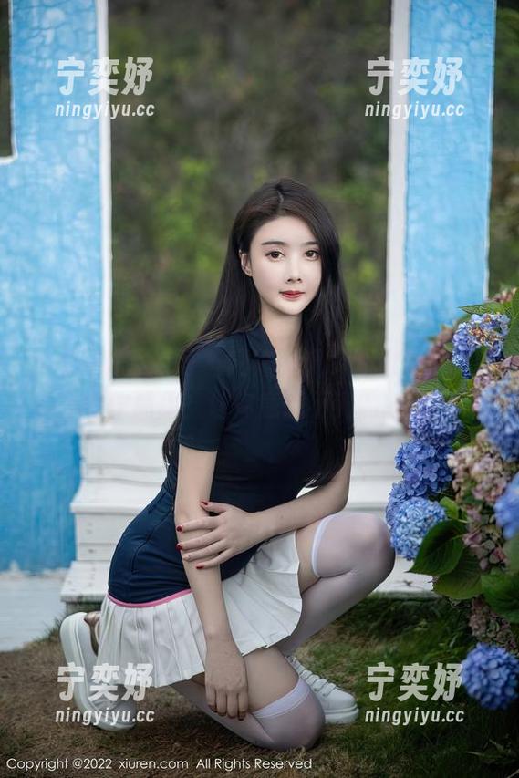 Xiuren秀人网-陈雅漫VICKY Xiuren秀人网 - 短裙小调,陈雅漫VICKY的作品集,让你意想不到的轻盈。