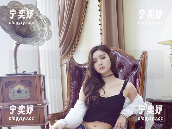 YouWu尤物馆 - 兔子Nina新作，大气高清套装，速来下载，别等了！