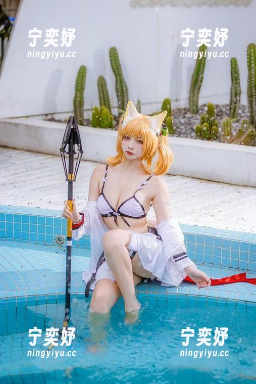 二佐Nisa 二佐Nisa最新写真集:半透明女郎,谁还不偷偷想多看几眼?