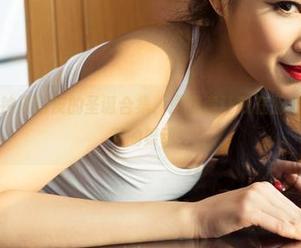 克拉女神 – 钟淇俏皮的圣诞合集，原图竟让我在脑海中浮现小雪花的舞动！