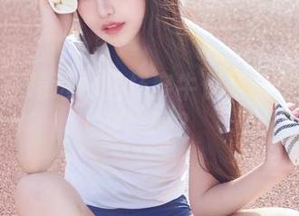 兔玩映画精选—这样穿牛仔裙的少女能不吸睛吗?