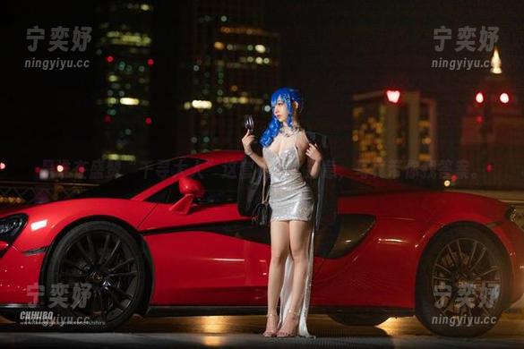 是谁在盛赞“千寻大人”这套礼服？别急，写真带你找答案。