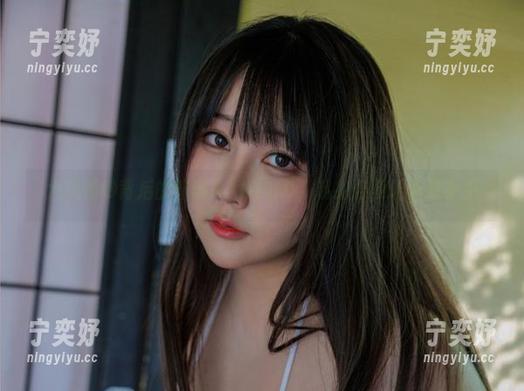 咔喵KANEKO 大凤婚纱背后的咔喵KANEKO,私拍合集让人晕乎乎