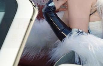 当修女遇上精灵，咔喵的cos作品谁能拒绝？别犹豫，立即下载！