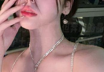微密圈 – 忘记打针了，但奔跑的晶骡儿的小护士高清写真集可不忘！