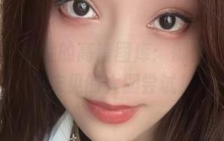 微密圈 – 奶雯的高清图库：御姐气质，前所未见的大胆尝试！