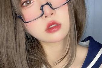 小泉学姐吖携手美图，开启图集版涞觅探险！