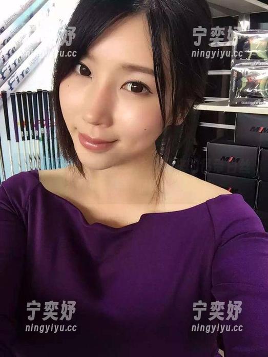小芯酱 微密圈 - 小芯酱免费作品带来的吊带白丝效应,脑袋都快想跑了