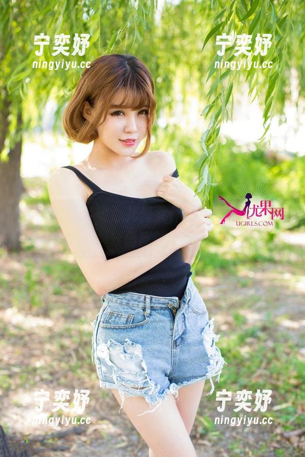 尤果网-心儿 尤果网 - 其实心儿修女作品里,隐藏着几分俏皮的心思