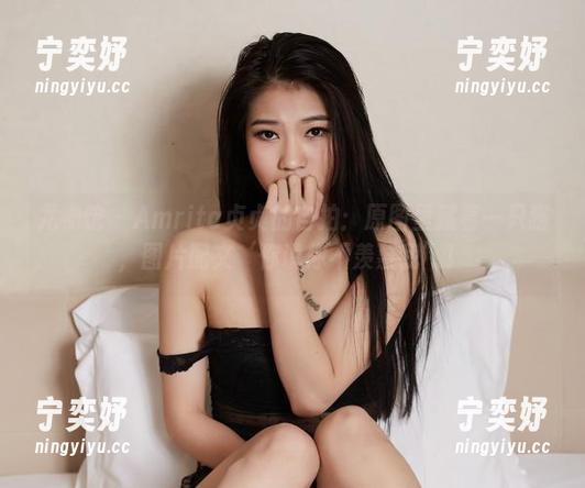 尤物馆-Amrita贞贞 尤物馆 - Amrita贞贞的自拍:原图里藏着一只猫,图片配文‘你说你不羡慕我’!
