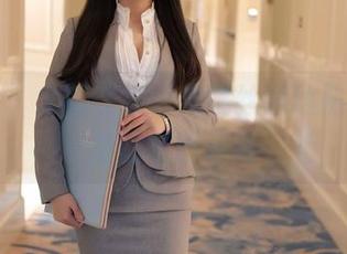尤蜜荟 – 大胆在线，尤妮丝黑丝熟女写真里的若即若离
