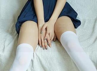 尤蜜荟 – 李芯儿：坠入无圣光的爱河，图片如梦。