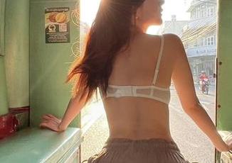 微密圈 – 就是阿朱啊女仆全集：下载前请先系好安全带！