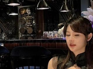 微密圈 – 就是阿朱啊在白裙下的日常——照片更新好像又入侵了我脑袋