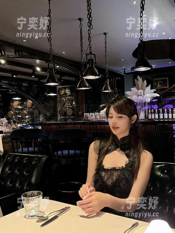 就是阿朱啊 微密圈 - 就是阿朱啊在白裙下的日常——照片更新好像又入侵了我脑袋
