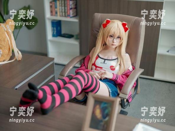 幼水铃衣 从幼水铃衣的周末郊游看美图,没圣光照射也能闪闪发光。