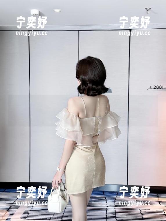 微密圈 - 在徐莉芝的写真里，那个憨厚的男友是个啥样的角色呢？