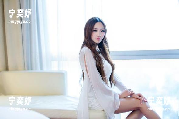 推女郎-王李丹尼 推女郎 - 王李丹尼的泳装作品集:每一张都像是在海边的凉风