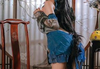 日奈娇图包推荐：女王不是神，穿衣搭配也是拼的吧。