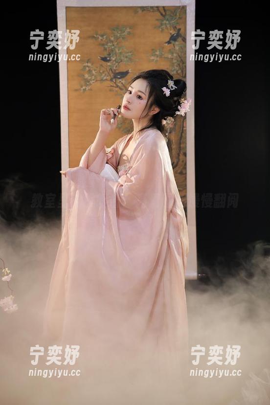 教室里的桃暖酱：高清图册慢慢翻阅