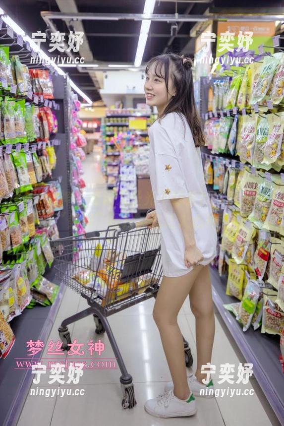 梦丝女神-乔儿 梦丝女神 - 谁说无圣光不好看?“乔儿”这组“姐姐”图片,就让人心神荡漾。