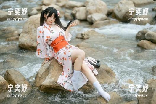 樱井宁宁的婚纱写真，无意间的“诱惑”福利？