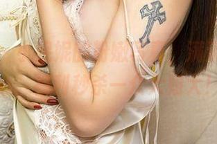 爱尤物 – 小妮妮的粉嫩写真，满满的少女心，福利秒杀一众大姐大！