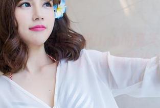 爱蜜社 – 在线发现于姬Una的夏天：这姑娘真会“撒娇”呀，狗都不嫌弃！
