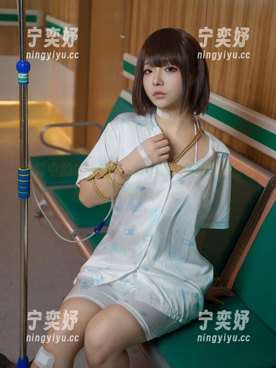 玉汇yuuhui 雾霭中的水手服,玉汇yuuhui的最新合集,如此巧妙又迷离。