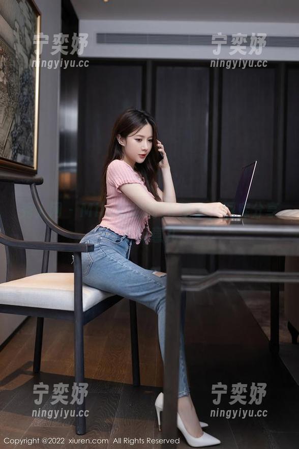 秀人网 - Mila嘟嘟的JK圈子，图库分享小玩意儿