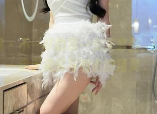 秀人网 – 不一样的恩一女友套图，做个游走于现实与想象的精灵