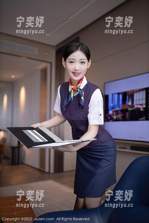 秀人网 - 戴允祺zoe的女仆写真图册：似乎隐藏着许多未说出口的细腻情感