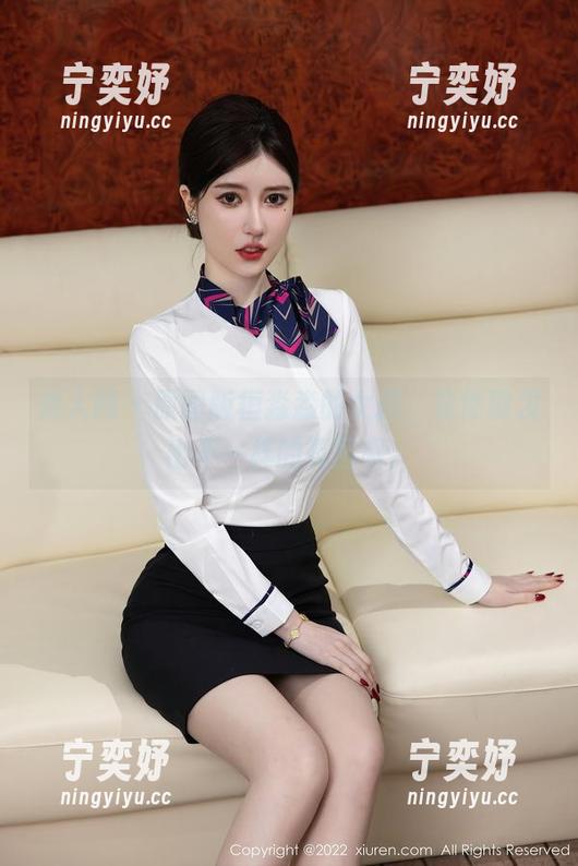 秀人网 - 原图版桓淼淼的女孩，竟然散发出不一样的氛围呢。