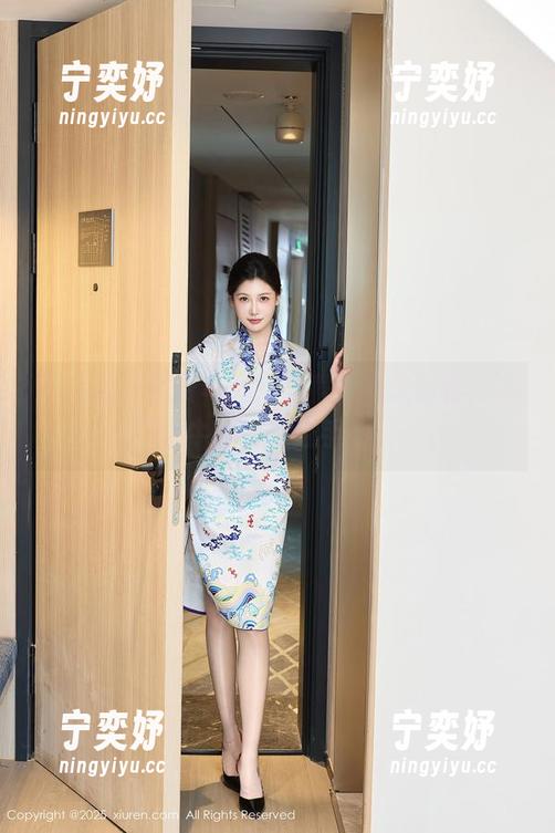 秀人网-程开心 秀人网 - 免费写真,让程开心来给你一本奶牛的‘养成手册’