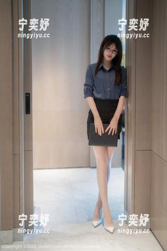 秀人网 - 展示邹晶晶女王的独特魅力！女神写真集原图，细节让人不舍得放开呀。